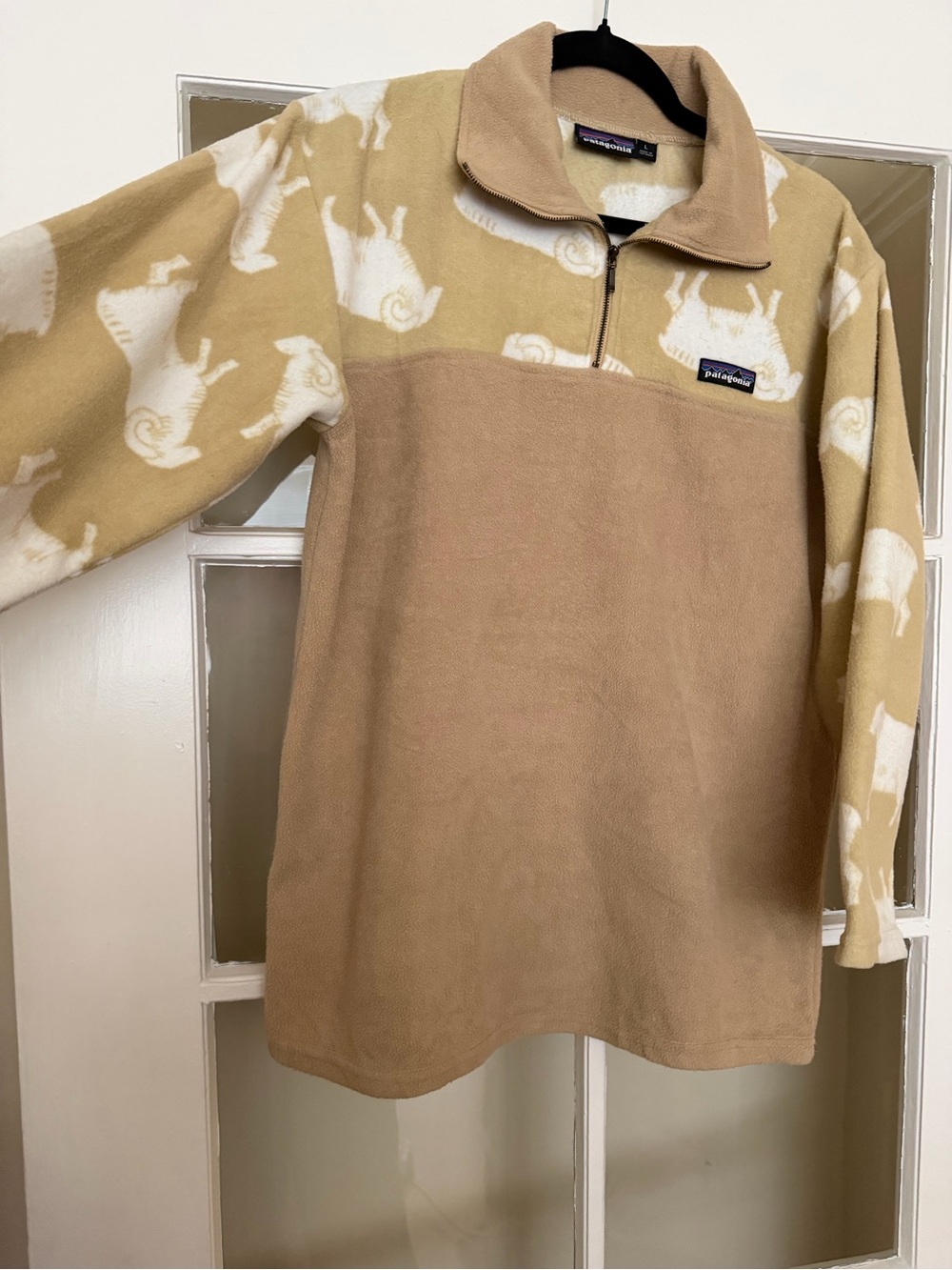 Patagonia Women’s Tan and Cream Fleece Half-Zip Pullover with Sheep Pattern - Picture 2 of 6